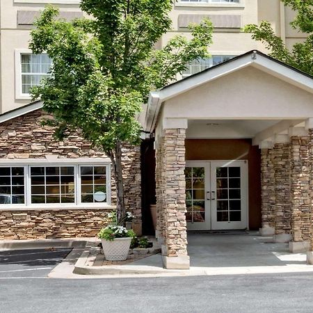 Microtel Inn & Suites By Wyndham Perimeter Center Sandy Springs Esterno foto