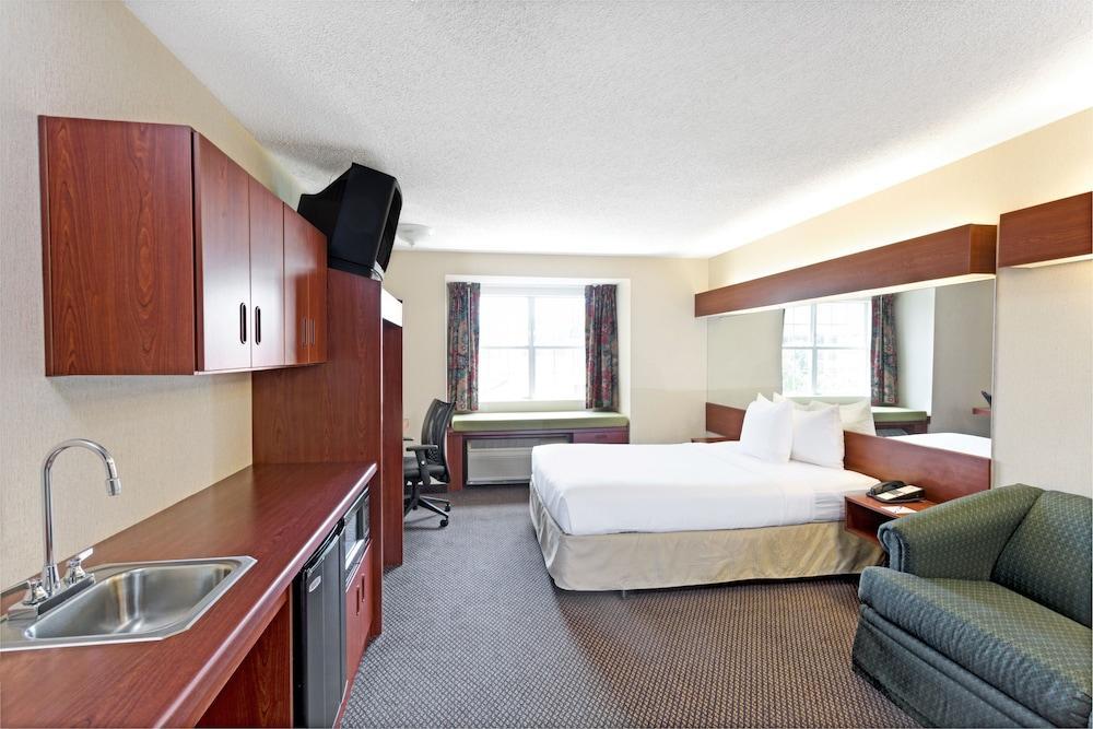 Microtel Inn & Suites By Wyndham Perimeter Center Sandy Springs Esterno foto