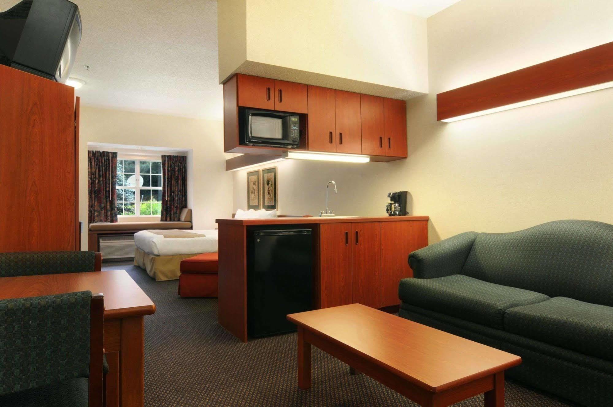Microtel Inn & Suites By Wyndham Perimeter Center Sandy Springs Camera foto
