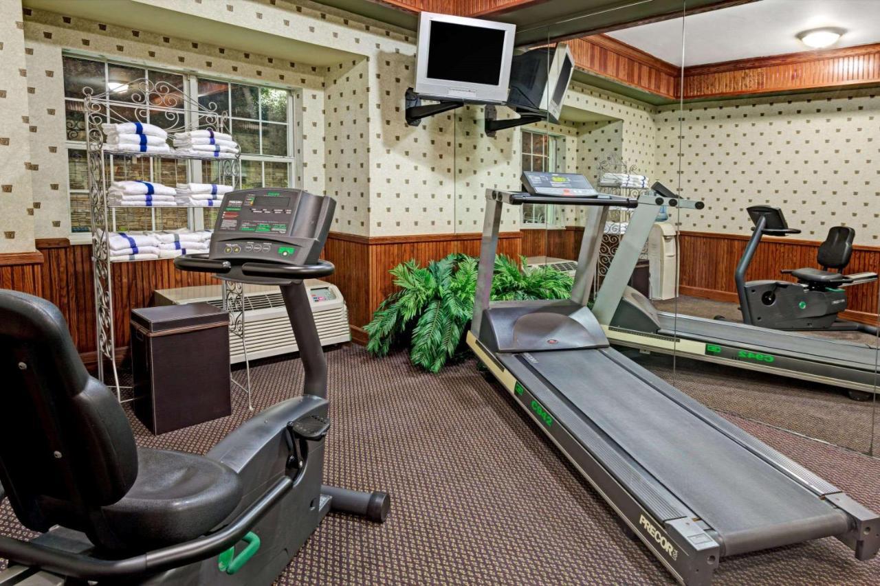 Microtel Inn & Suites By Wyndham Perimeter Center Sandy Springs Esterno foto