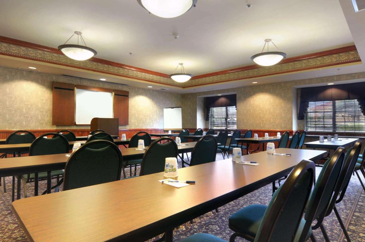 Microtel Inn & Suites By Wyndham Perimeter Center Sandy Springs Esterno foto